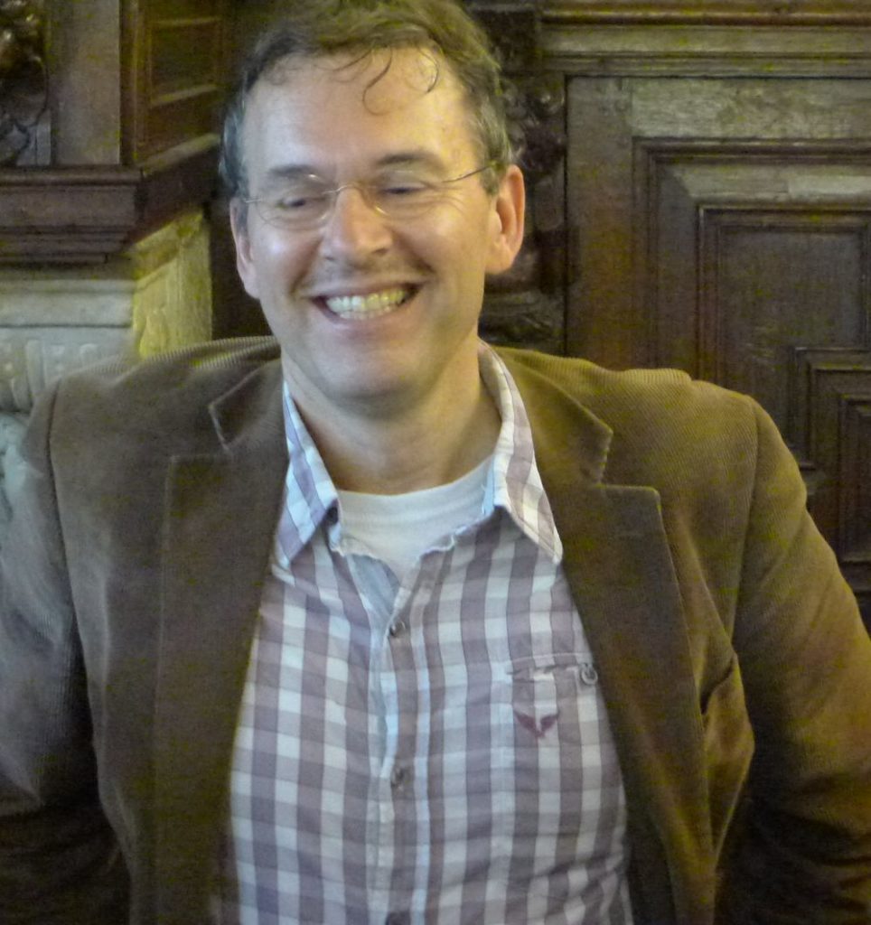 Tzum Reportage De kippenjongen van Gerard van Emmerik gepresenteerd